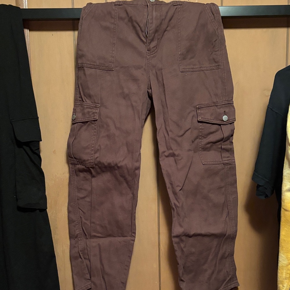 Women’s Brown Cargo Pants
